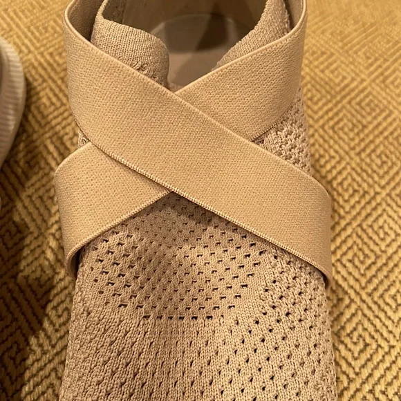 Eileen Fisher Stretch Clay/Blush Colored Sneakers, size 7.5 - Picture 4 of 11